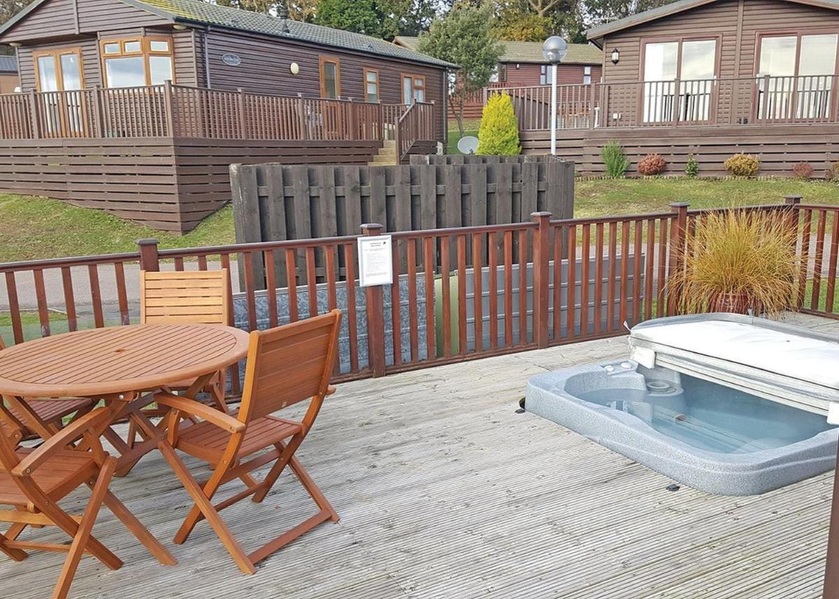 Shear Barn Holiday Park Hastings Exteriör bild